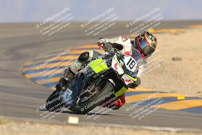 media/Oct-07-2023-CVMA (Sat) [[f84d08e330]]/Race 13 500 Supersport-350 Supersport/